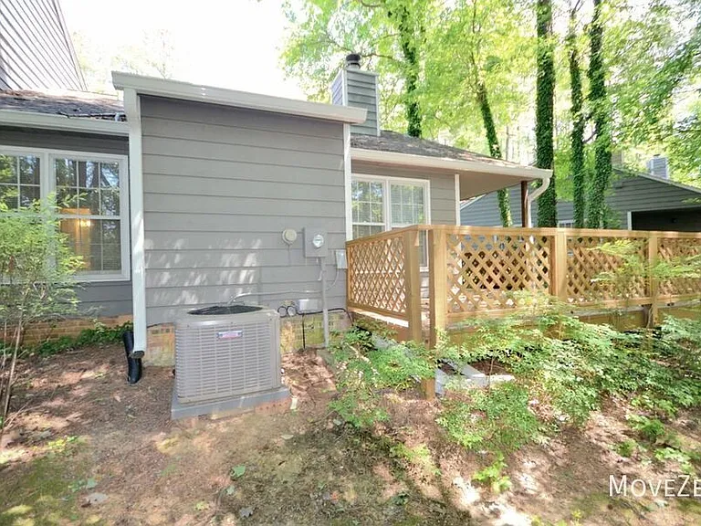 120 Shady Meadow Cir — Photo 16