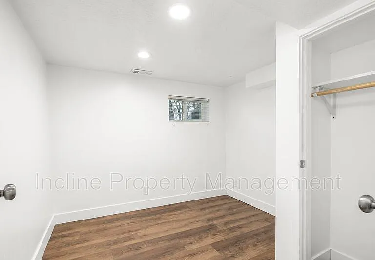 758 E Loveland Ave #B — Photo 12