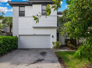 4980 Whispering Way, Fort Lauderdale, FL 33312