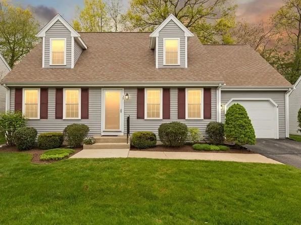 39 Brewster Rd, Stoughton, MA 02072