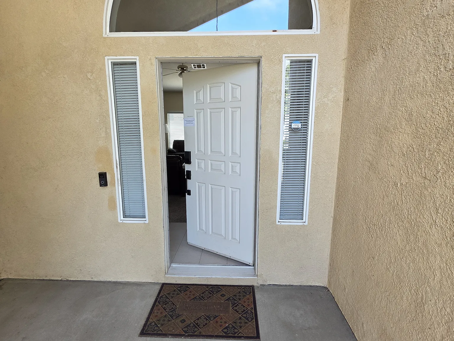 Los Arbolitos Blvd, Oceanside — Photo 4