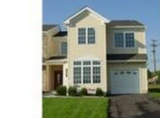 10 Heals Farm Rd, Burlington, NJ 08016