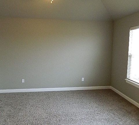 4th image of 2210 Starwood Way