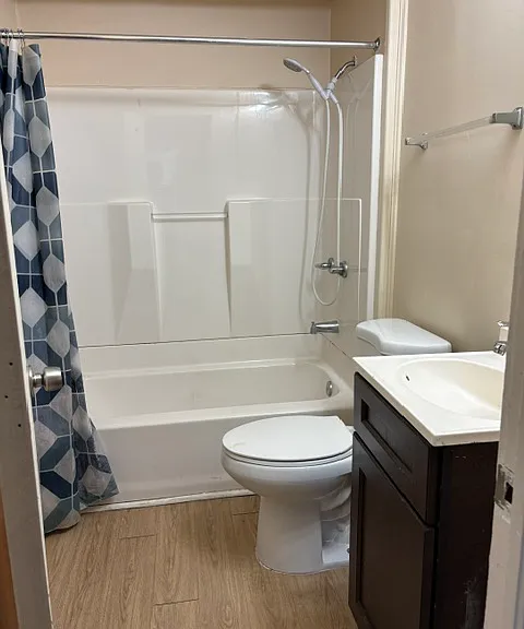 1706 E Emma St #A — Photo 9