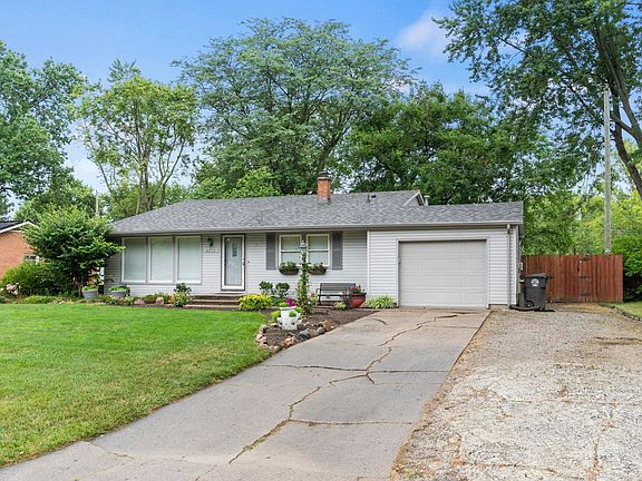2nd image of 4037 Wedgewood Dr