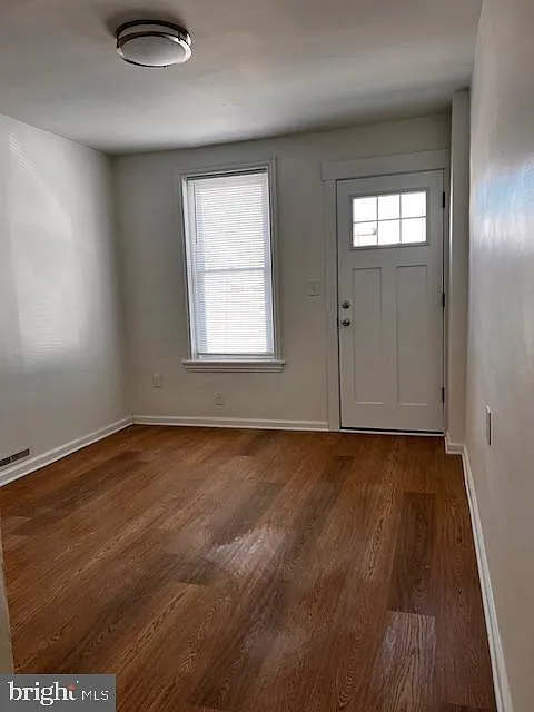Building Photo - 205 Porter St