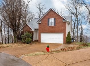 8011 Tiger Ct, Spring Hill, TN 37174