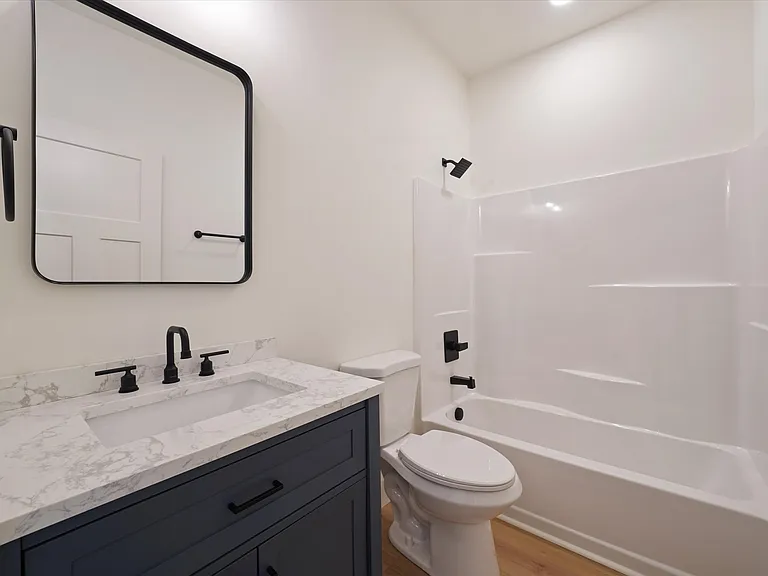 3620 Knott Ave — Photo 10