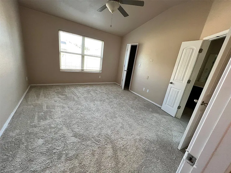 19013 Mangan Way — Photo 35