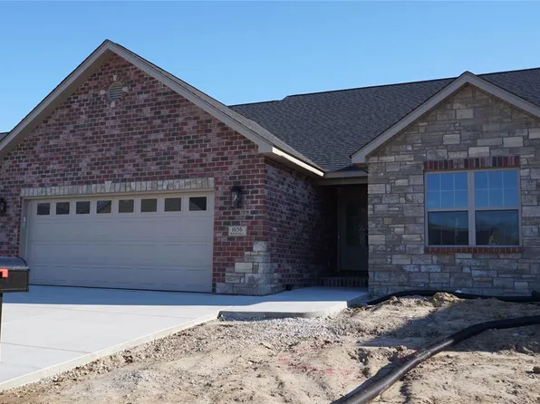 1956 Ravenel, Swansea, IL 62226