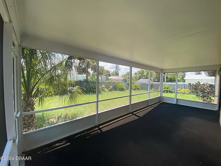 12 Ocean Crest Dr — Photo 9