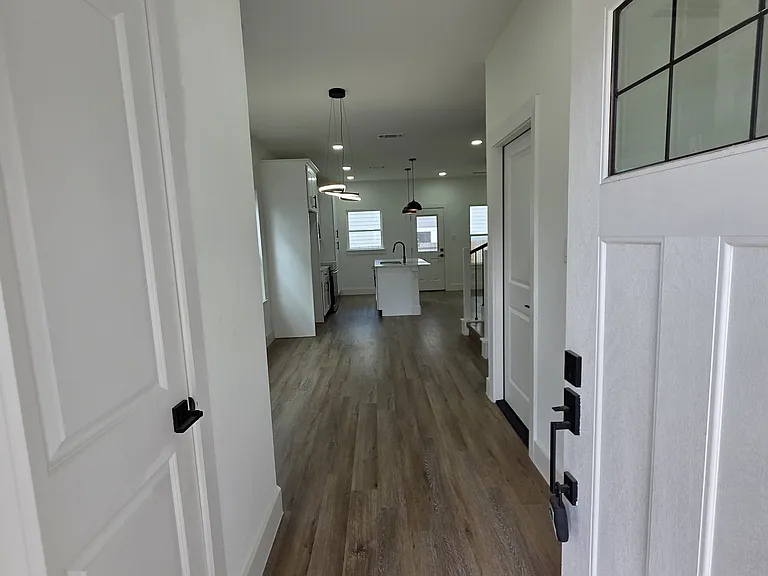 1407 Odd Fellow St — Photo 3