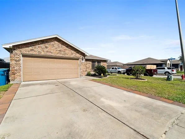 1903 Cottonwood Dr, Portland, TX 78374