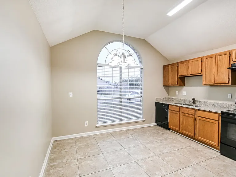 3542 E Regency Park Cir — Photo 5
