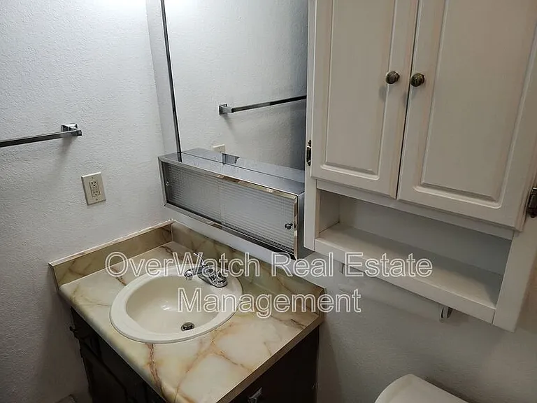 1545 Northview Dr #F4 — Photo 5