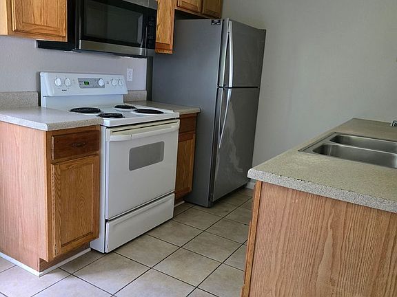 3rd image of 1505 Greensboro Dr