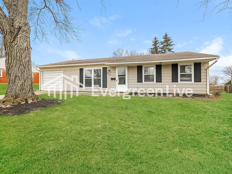 511 Unger Ave — Photo 2