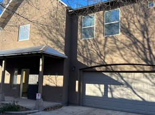 2121 Hollywood Ave NW, Albuquerque, NM 87104