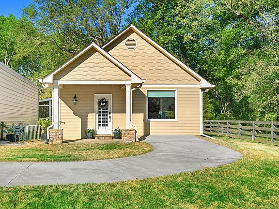 2nd image of 3799 Poplar Springs Rd