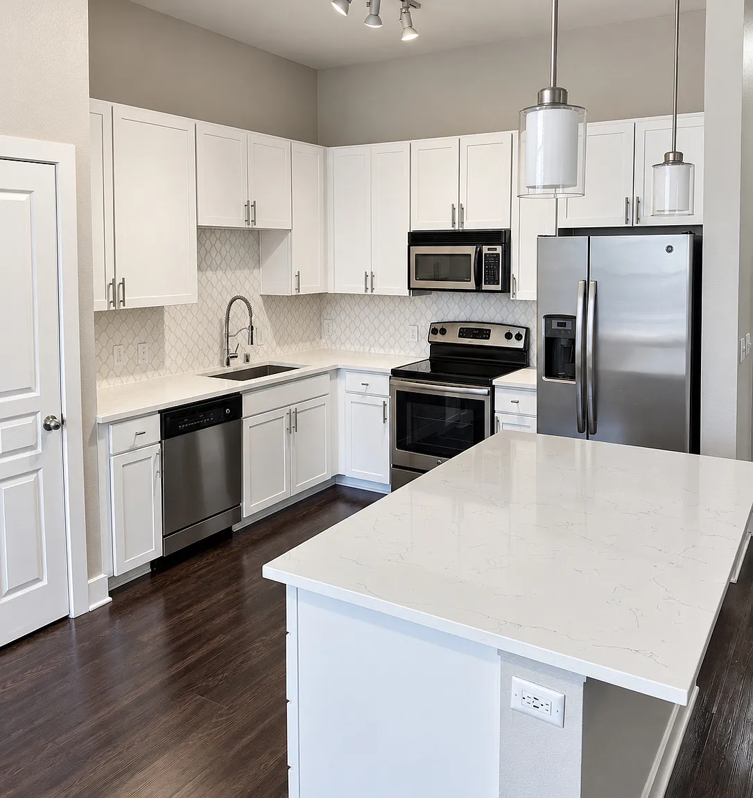 2 bed, 2.5 bath, 1635 sqft, $2,575 — Photo 3