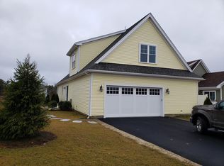 4 Sawgrass Ln, Plymouth, MA 02360