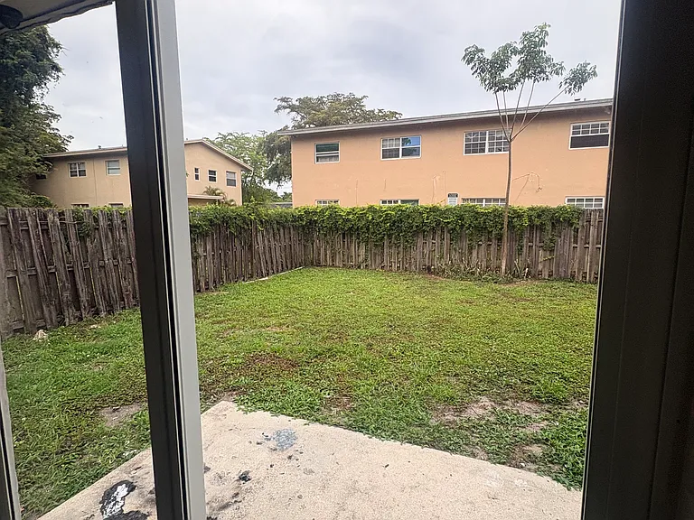2240 NW 59th Way #1-0 — Photo 11