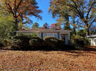 937 McKimmon Rd, Fayetteville, NC 28303