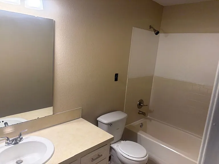 1 Pinewood Ct — Photo 15