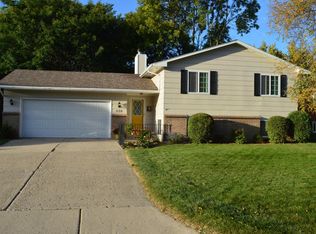 626 20th St NE, Owatonna, MN 55060