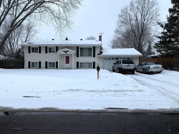1403 Talisman Curv, Roseville, MN 55113