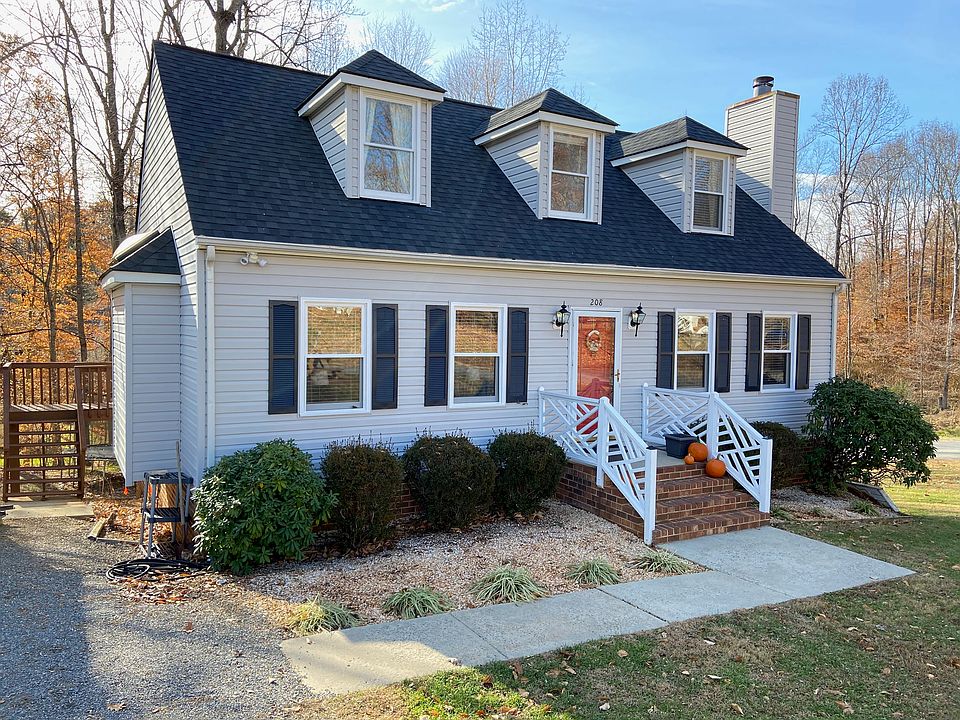 1st image of 208 Whistlewood Ct