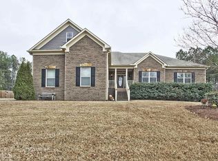 2390 Blackthorne Ln, Dacula, GA 30019