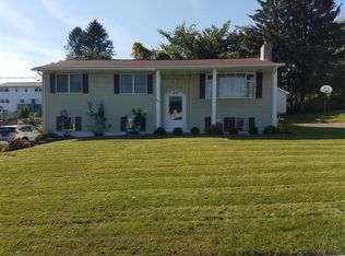 839 Oak Hill Ave, Endicott, NY 13760