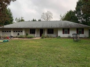 1285 Lothridge Rd, Cleveland, GA 30528