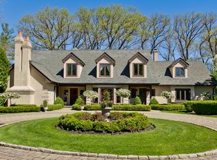 1286 N Sheridan Rd, Lake Forest, IL 60045