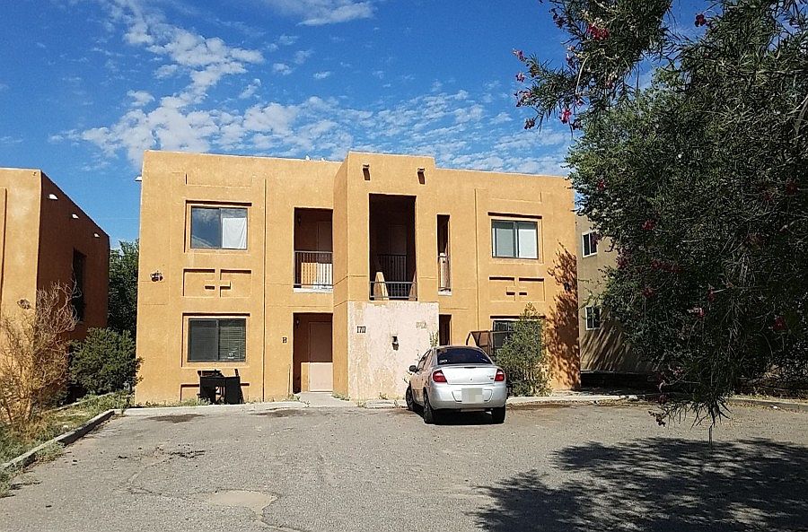 1st image of 1717 Girard Blvd SE