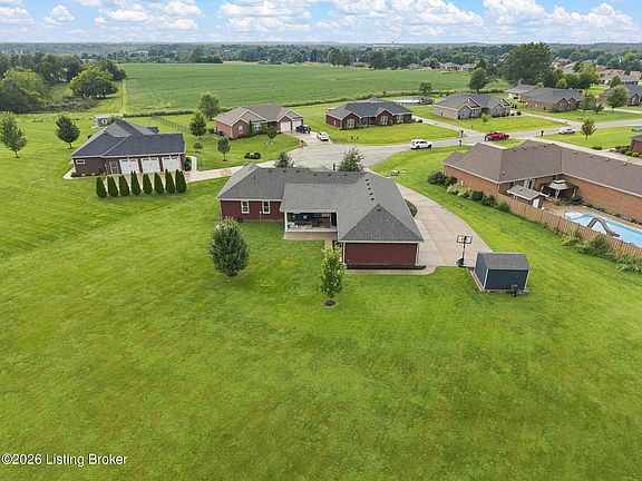 4th image of 111 Presley Dr