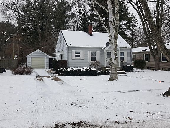 2nd image of 1975 Lewis Dr