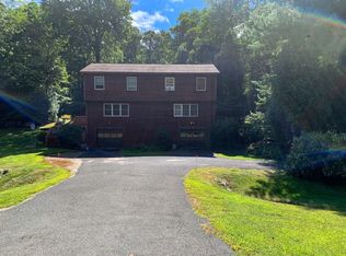 Stoneyside Condominium, Montague, MA 01351
