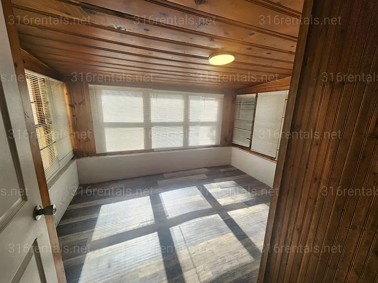 1248 N Terrace Dr — Photo 6