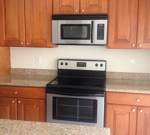 2nd image of 516 Green Springs Pl