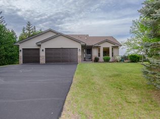 3961 219th Ave NW, Oak Grove, MN 55303