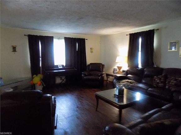 5th image of 2363 Lexington Ave