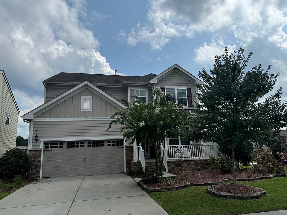 1st image of 925 Lemster Ln