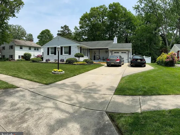 121 Granville Dr, Cherry Hill, NJ 08034