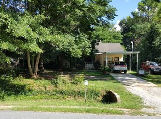325 Creekside Dr, Leesburg, GA 31763
