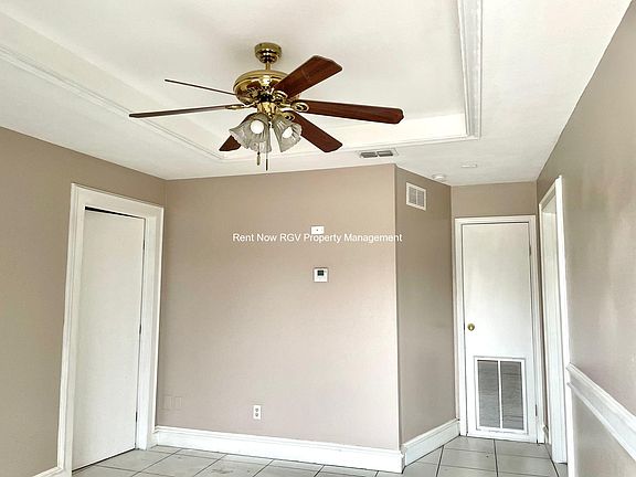 2nd image of 624 S Pleasantview Dr
