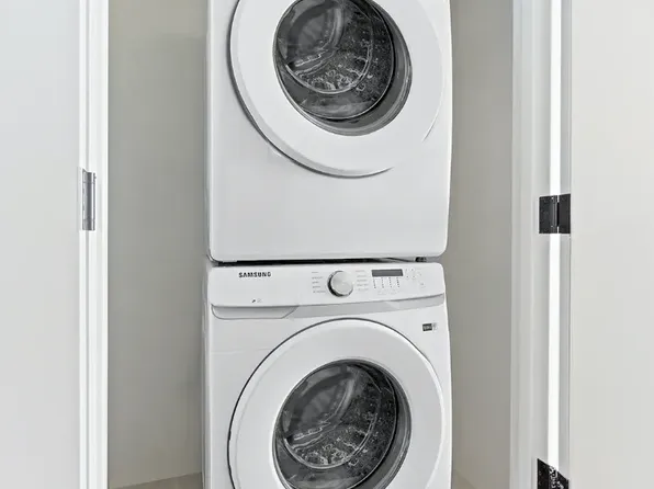 139 Albany Avenue image 9 of 10