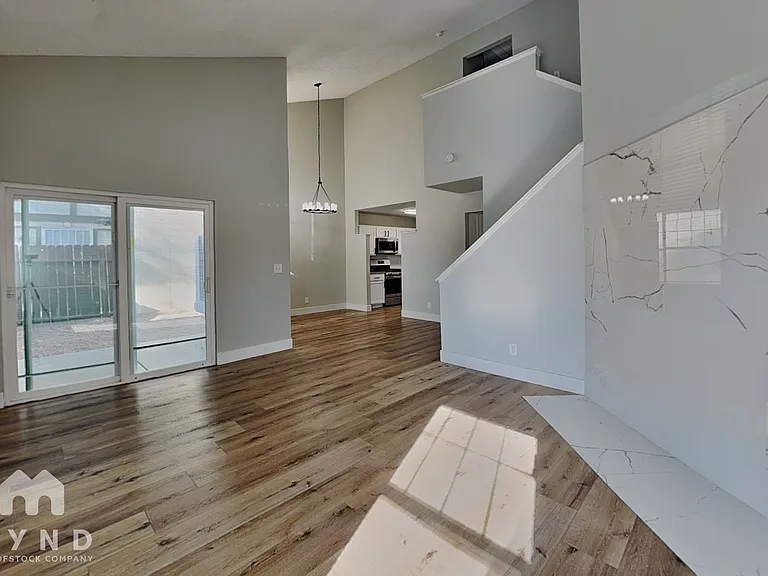 4336 Fox Point Dr — Photo 6