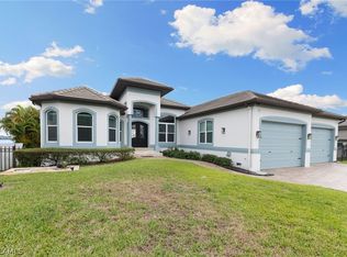 2069 Club House Rd, North Fort Myers, FL 33917